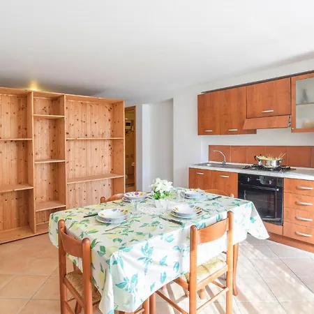 Gorgeous Apartment In Portigliola